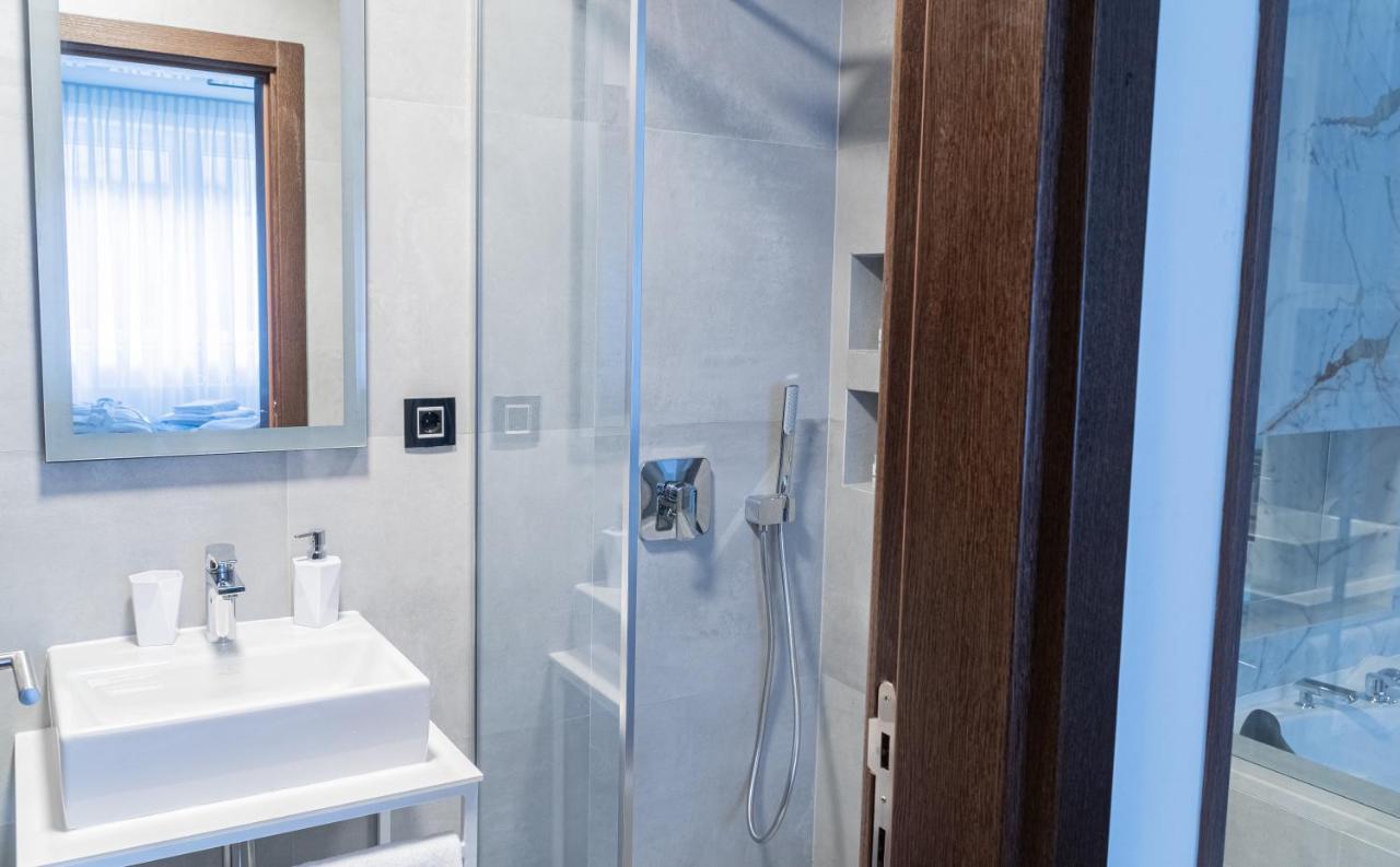9 Nine - Luxury Apartments & Suites Belgrado Exterior foto